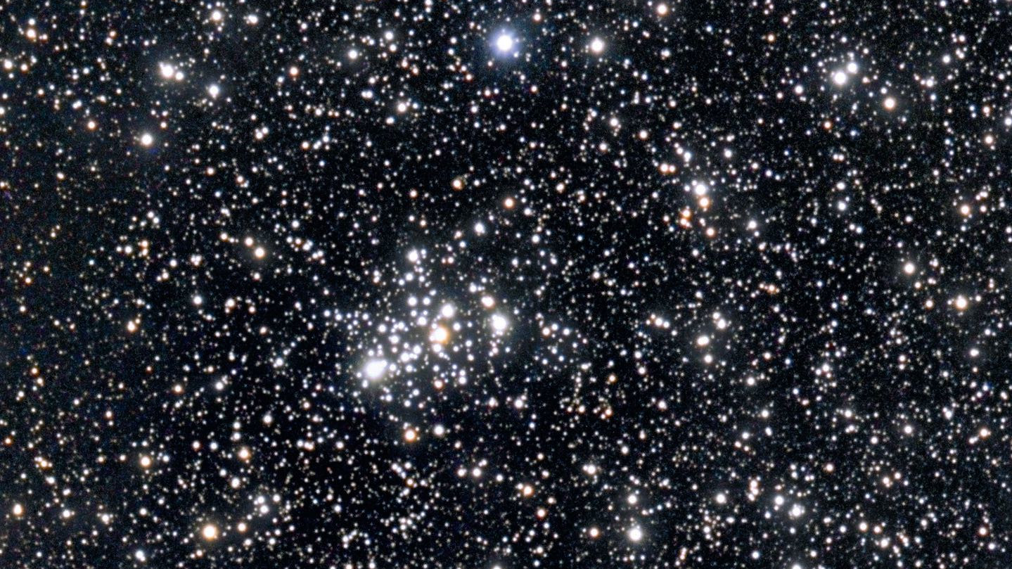 L’amas d’étoiles ouvert M 103 dans la constellation de Cassiopée. Peter Knappert