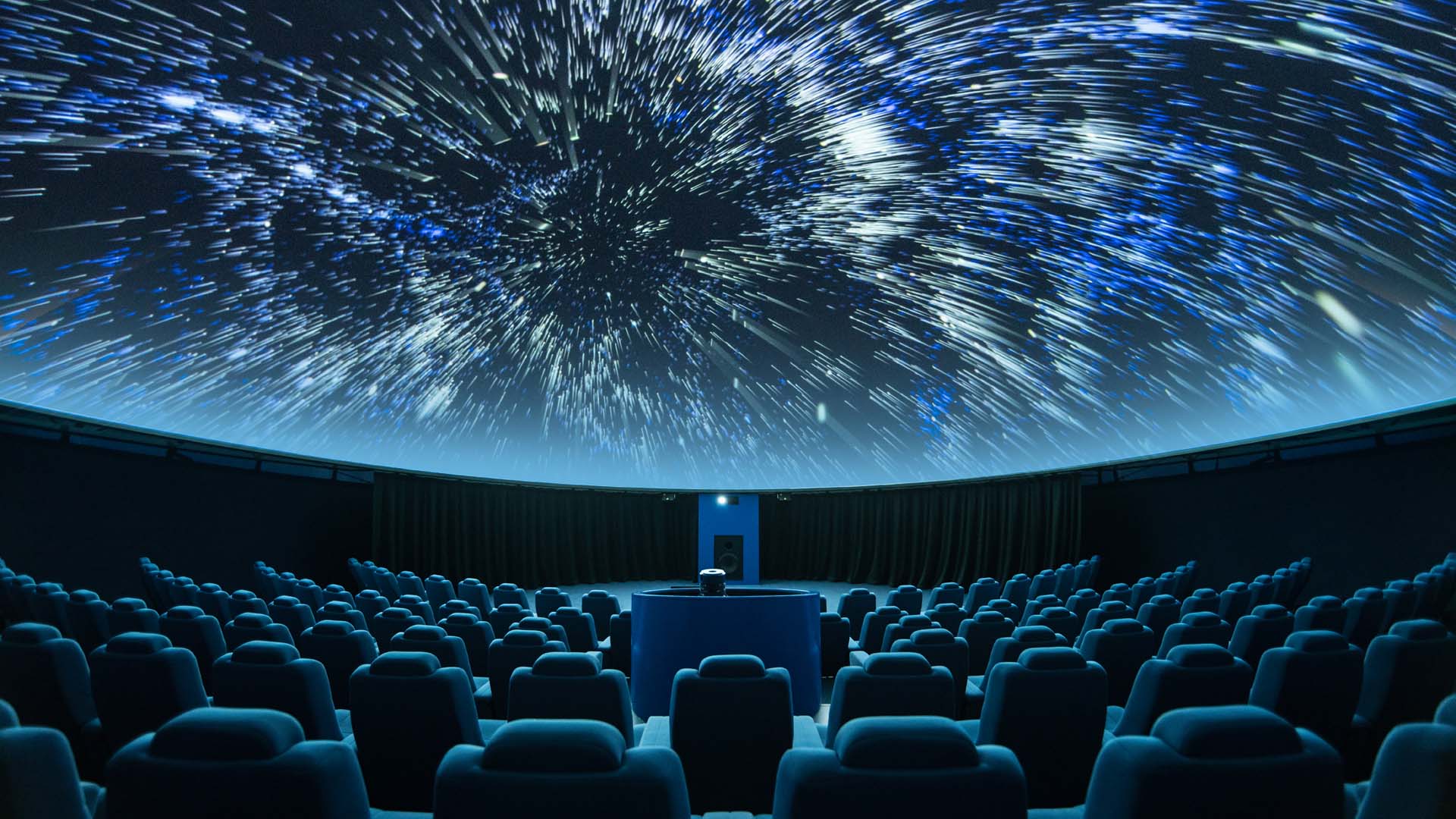 Projecteur Planetarium 360° avec 24 projections, carte des constellations  et livret pédagogique au meilleur prix